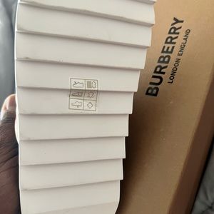 Young girl Burberry sandals. Brand new. Never worn. Size 33.